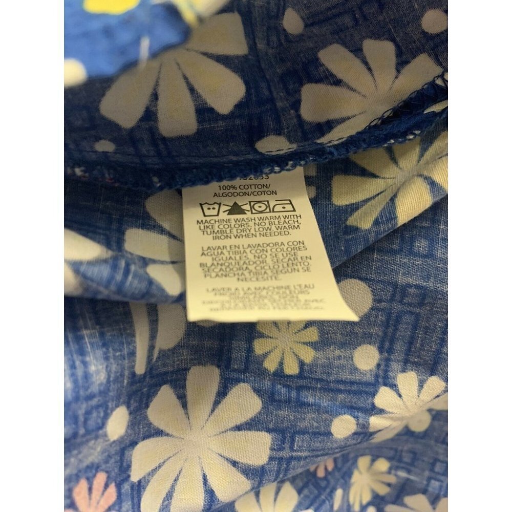 Zoe Chloe NWT Scrub Top Small Blue Floral Butterfly Dot Print V Neck Nursing - Picture 8 of 9